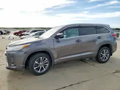 5TDKZRFH4HS507914 2017 TOYOTA HIGHLANDER