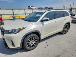 5TDKZRFH4HS507945 2017 TOYOTA HIGHLANDER