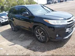 5TDKZRFH4HS513261 2017 TOYOTA HIGHLANDER