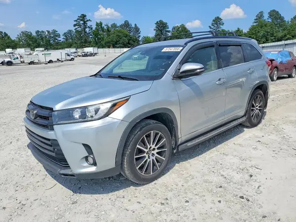 5TDKZRFH4HS517701 2017 TOYOTA HIGHLANDER - Image 1