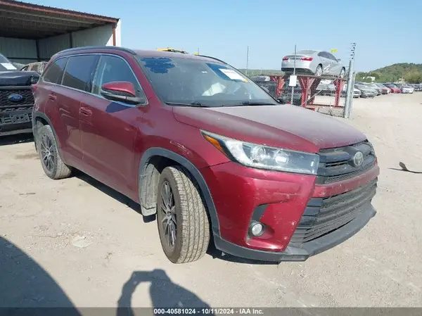 5TDKZRFH4HS522056 2017 TOYOTA HIGHLANDER - Image 1