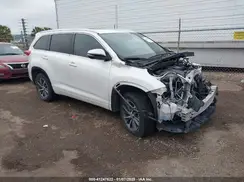 5TDKZRFH4HS523384 2017 TOYOTA HIGHLANDER
