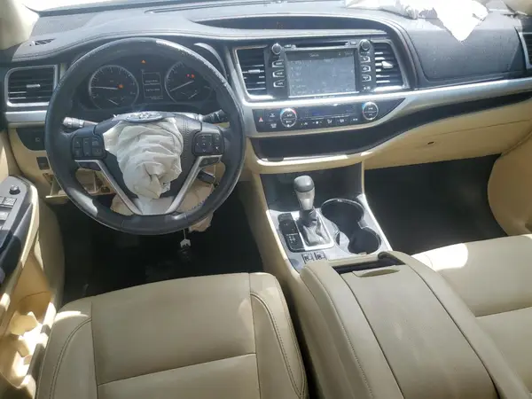 5TDKZRFH4HS524406 2017 TOYOTA HIGHLANDER - Image 8