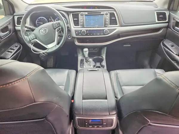 5TDKZRFH4HS525281 2017 TOYOTA HIGHLANDER - Image 8
