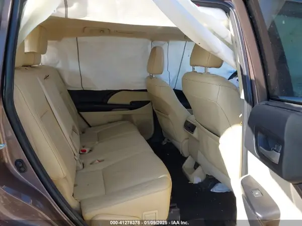 5TDKZRFH4JS240974 2018 TOYOTA HIGHLANDER - Image 8