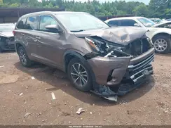 5TDKZRFH4JS260836 2018 TOYOTA HIGHLANDER