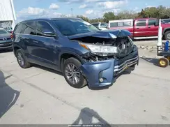 5TDKZRFH4JS267866 2018 TOYOTA HIGHLANDER