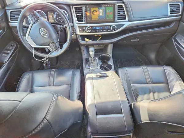 5TDKZRFH4JS285204 2018 TOYOTA HIGHLANDER - Image 8