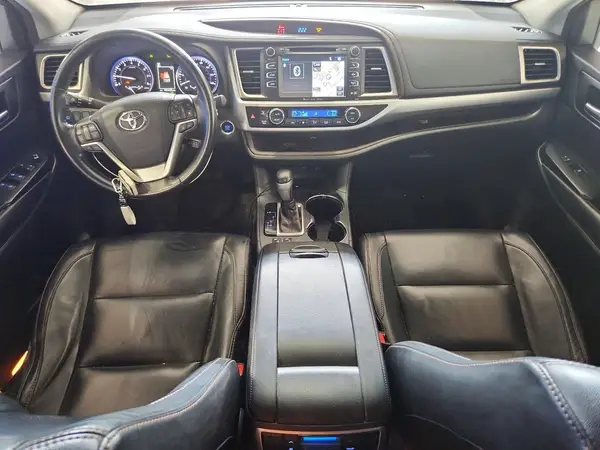 5TDKZRFH4JS529725 2018 TOYOTA HIGHLANDER - Image 8