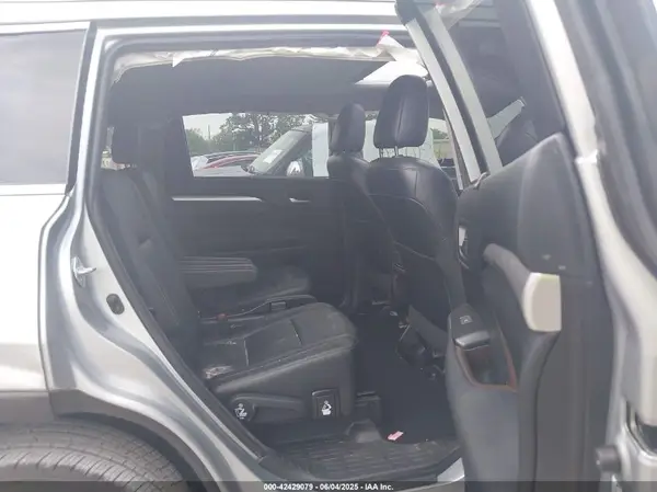5TDKZRFH4JS544239 2018 TOYOTA HIGHLANDER - Image 8