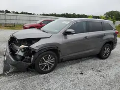 5TDKZRFH4JS548047 2018 TOYOTA HIGHLANDER