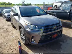 5TDKZRFH4JS548677 2018 TOYOTA HIGHLANDER