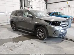 5TDKZRFH4KS301628 2019 TOYOTA HIGHLANDER