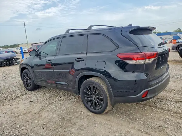 5TDKZRFH4KS313150 2019 TOYOTA HIGHLANDER - Image 2