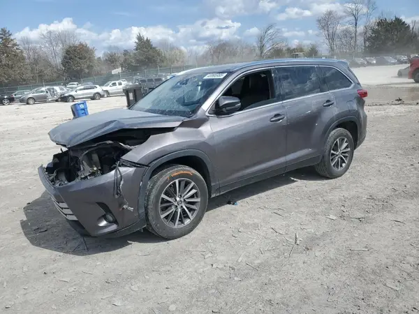 5TDKZRFH4KS318252 2019 TOYOTA HIGHLANDER - Image 1