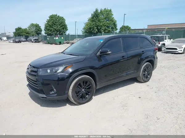 5TDKZRFH4KS329848 2019 TOYOTA HIGHLANDER - Image 2