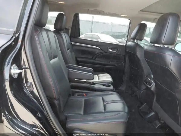 5TDKZRFH4KS329848 2019 TOYOTA HIGHLANDER - Image 8