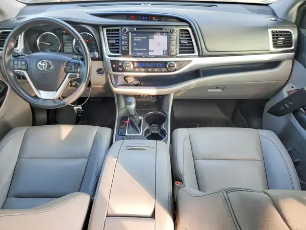5TDKZRFH4KS339246 2019 TOYOTA HIGHLANDER - Image 8