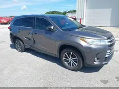 5TDKZRFH4KS365796 2019 TOYOTA HIGHLANDER