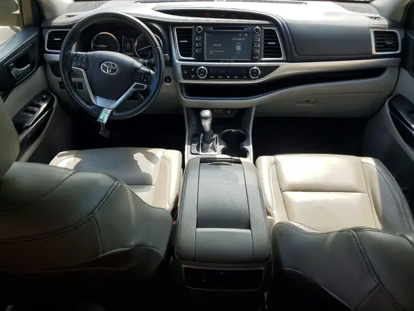 5TDKZRFH4KS550625 2019 TOYOTA HIGHLANDER - Image 8