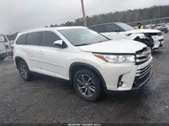 5TDKZRFH4KS552701 2019 TOYOTA HIGHLANDER