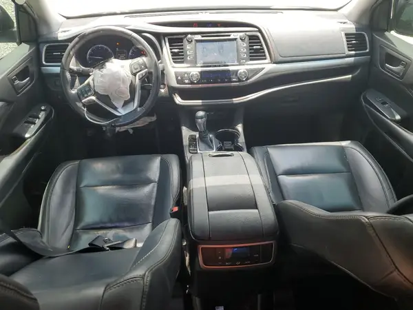 5TDKZRFH4KS563911 2019 TOYOTA HIGHLANDER - Image 8