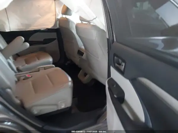 5TDKZRFH4KS566873 2019 TOYOTA HIGHLANDER - Image 8