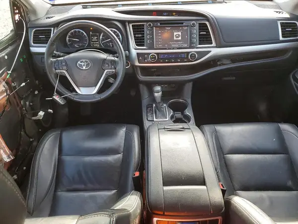 5TDKZRFH4KS572091 2019 TOYOTA HIGHLANDER - Image 8