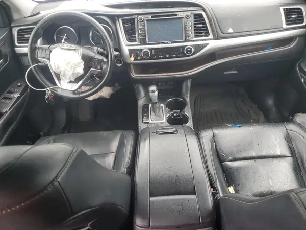 5TDKZRFH5HS202745 2017 TOYOTA HIGHLANDER - Image 8
