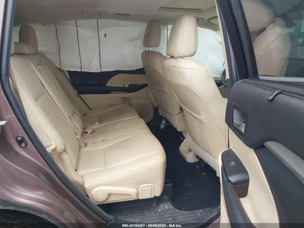 5TDKZRFH5HS206651 2017 TOYOTA HIGHLANDER - Image 8