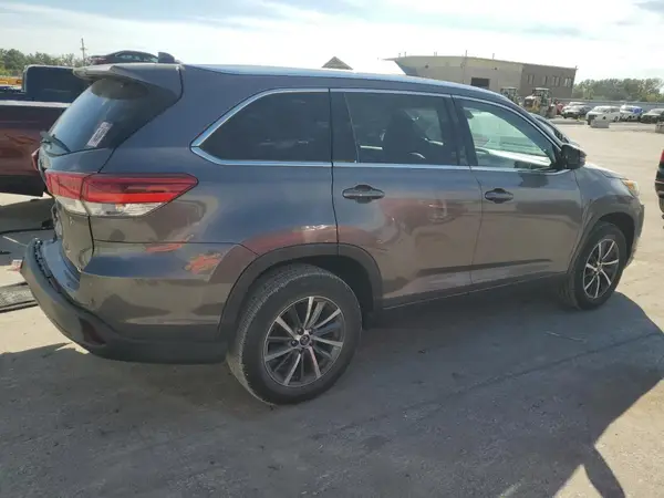 2017 TOYOTA HIGHLANDER COPART lot 84647795 auction photo 3