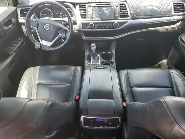 5TDKZRFH5HS510417 2017 TOYOTA HIGHLANDER - Image 8