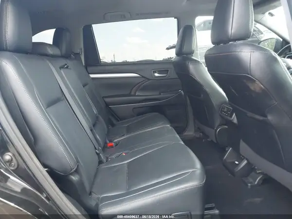 5TDKZRFH5HS516900 2017 TOYOTA HIGHLANDER - Image 8