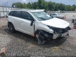 5TDKZRFH5HS517349 2017 TOYOTA HIGHLANDER