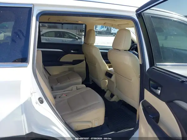 5TDKZRFH5HS518873 2017 TOYOTA HIGHLANDER - Image 8