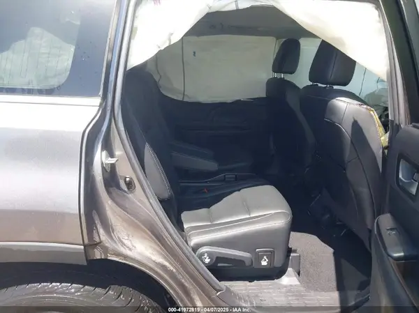 5TDKZRFH5HS521093 2017 TOYOTA HIGHLANDER - Image 8