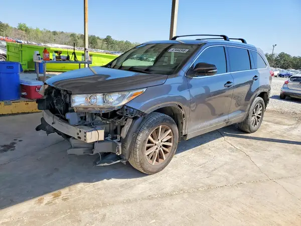 5TDKZRFH5HS522700 2017 TOYOTA HIGHLANDER - Image 1
