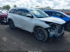 5TDKZRFH5JS270226 2018 TOYOTA HIGHLANDER