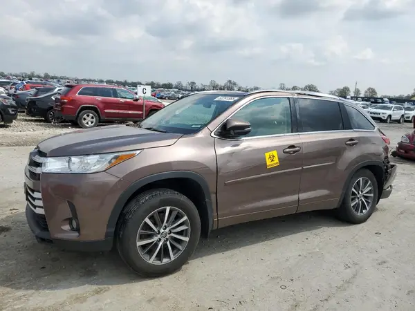 5TDKZRFH5JS276270 2018 TOYOTA HIGHLANDER - Image 1