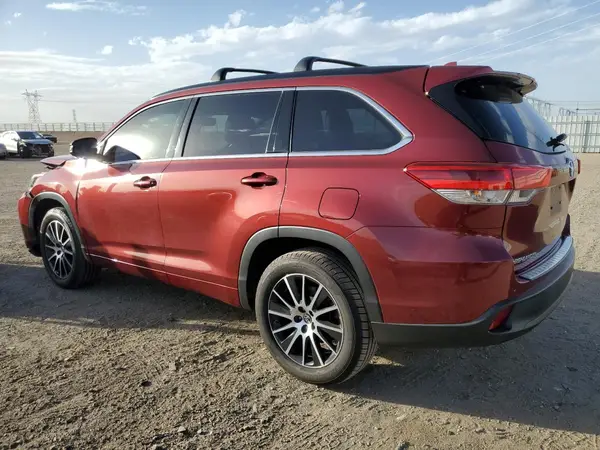 5TDKZRFH5JS286054 2018 TOYOTA HIGHLANDER - Image 2