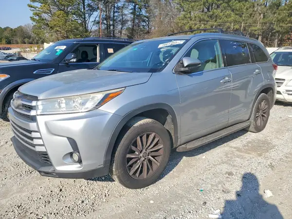 5TDKZRFH5JS289021 2018 TOYOTA HIGHLANDER - Image 1
