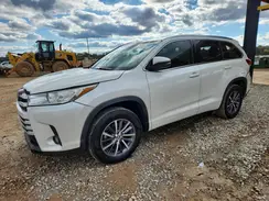 5TDKZRFH5JS528051 2018 TOYOTA HIGHLANDER