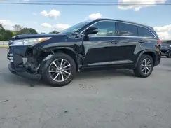 5TDKZRFH5JS530155 2018 TOYOTA HIGHLANDER