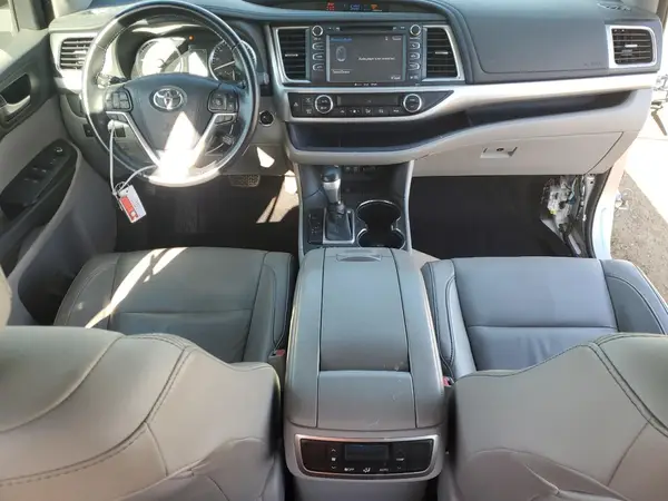 5TDKZRFH5JS534366 2018 TOYOTA HIGHLANDER - Image 8