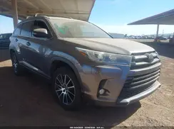 5TDKZRFH5JS540264 2018 TOYOTA HIGHLANDER