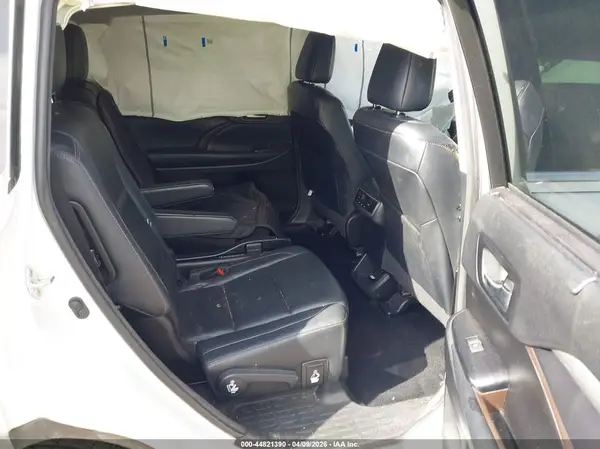 5TDKZRFH5JS544542 2018 TOYOTA HIGHLANDER - Image 8