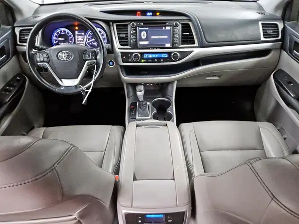 5TDKZRFH5KS301198 2019 TOYOTA HIGHLANDER - Image 8