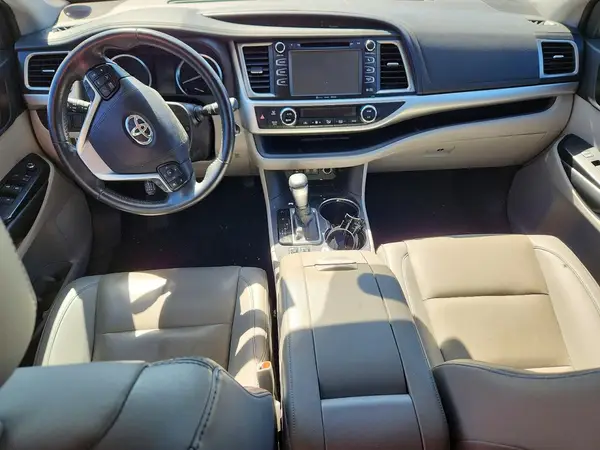 5TDKZRFH5KS309172 2019 TOYOTA HIGHLANDER - Image 8