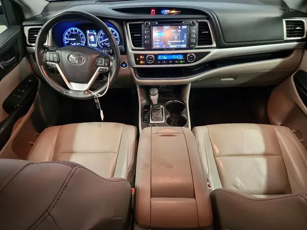 5TDKZRFH5KS314100 2019 TOYOTA HIGHLANDER - Image 8