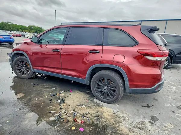 5TDKZRFH5KS316493 2019 TOYOTA HIGHLANDER - Image 2